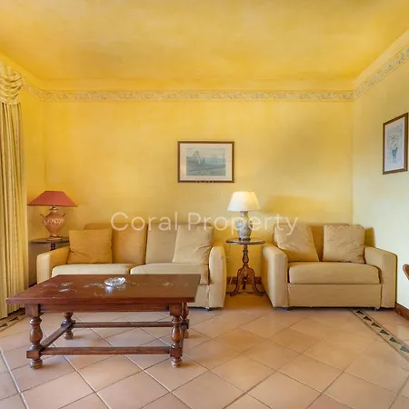 Waterfront Su Spiaggia Privata- Porto Cervo - By Coral Property Appartement *